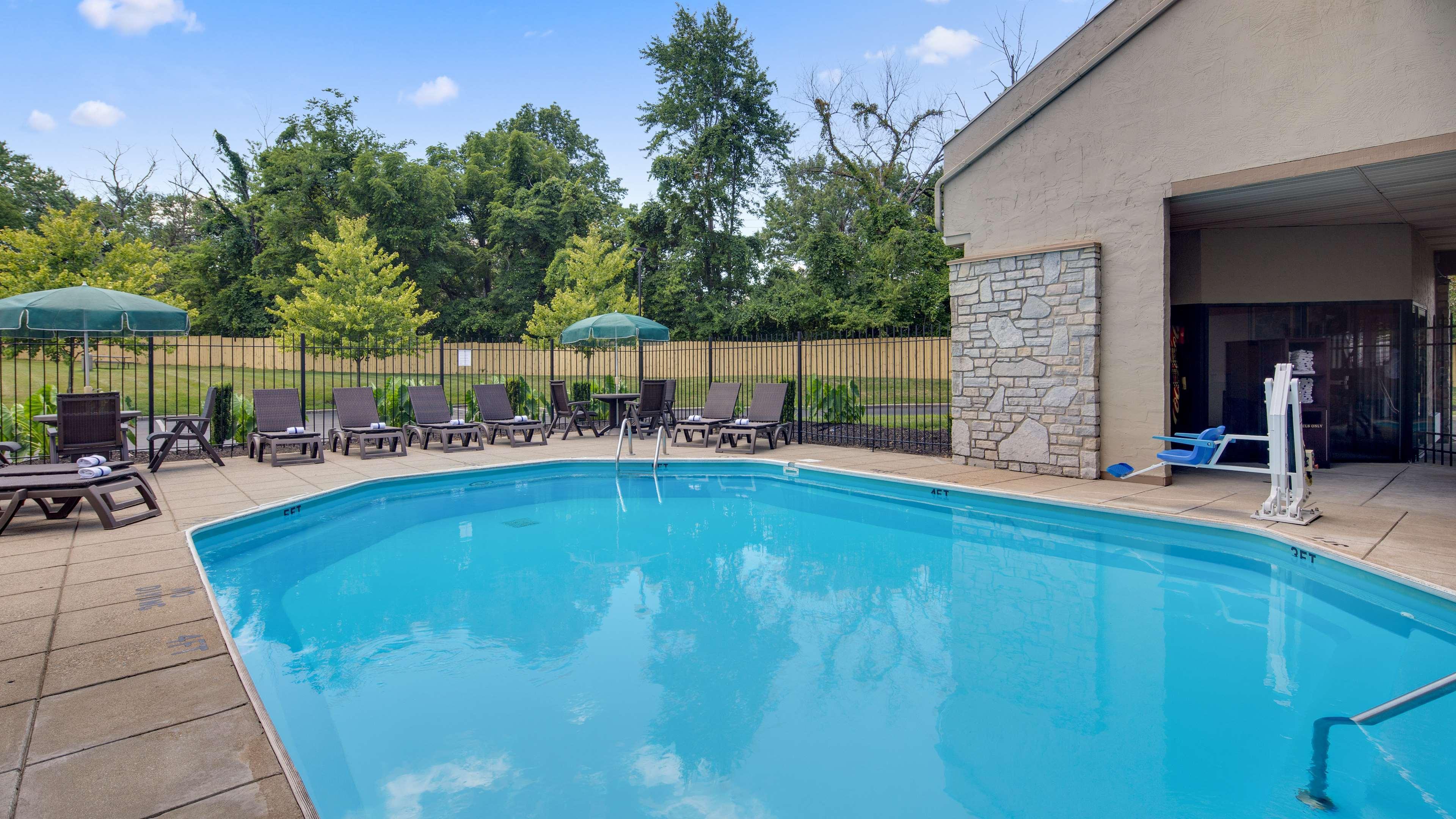Best Western Clermont Cherry Grove Eksteriør bilde